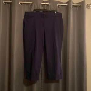 #4 LB capris navy